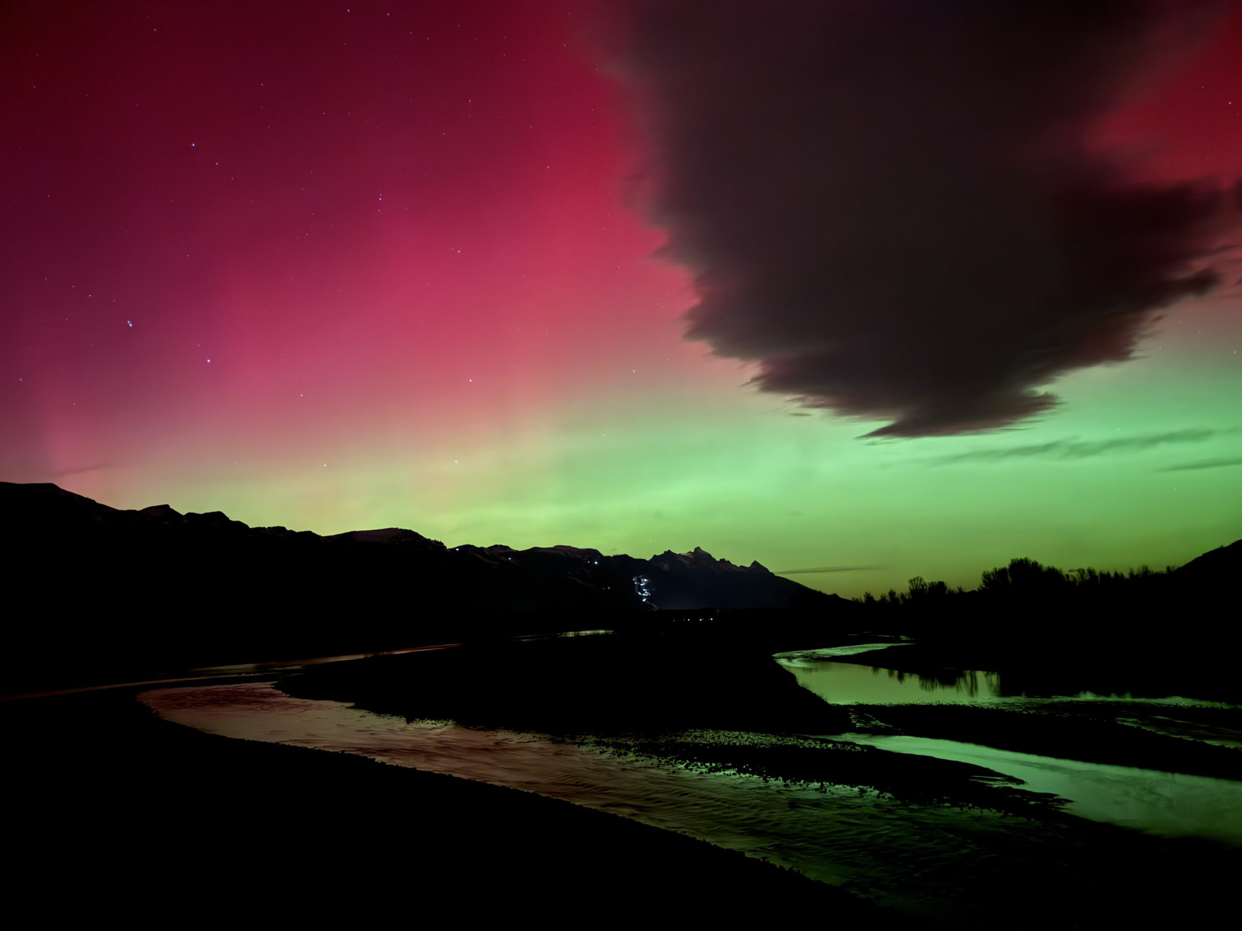 Readers, send in your northern lights photos!