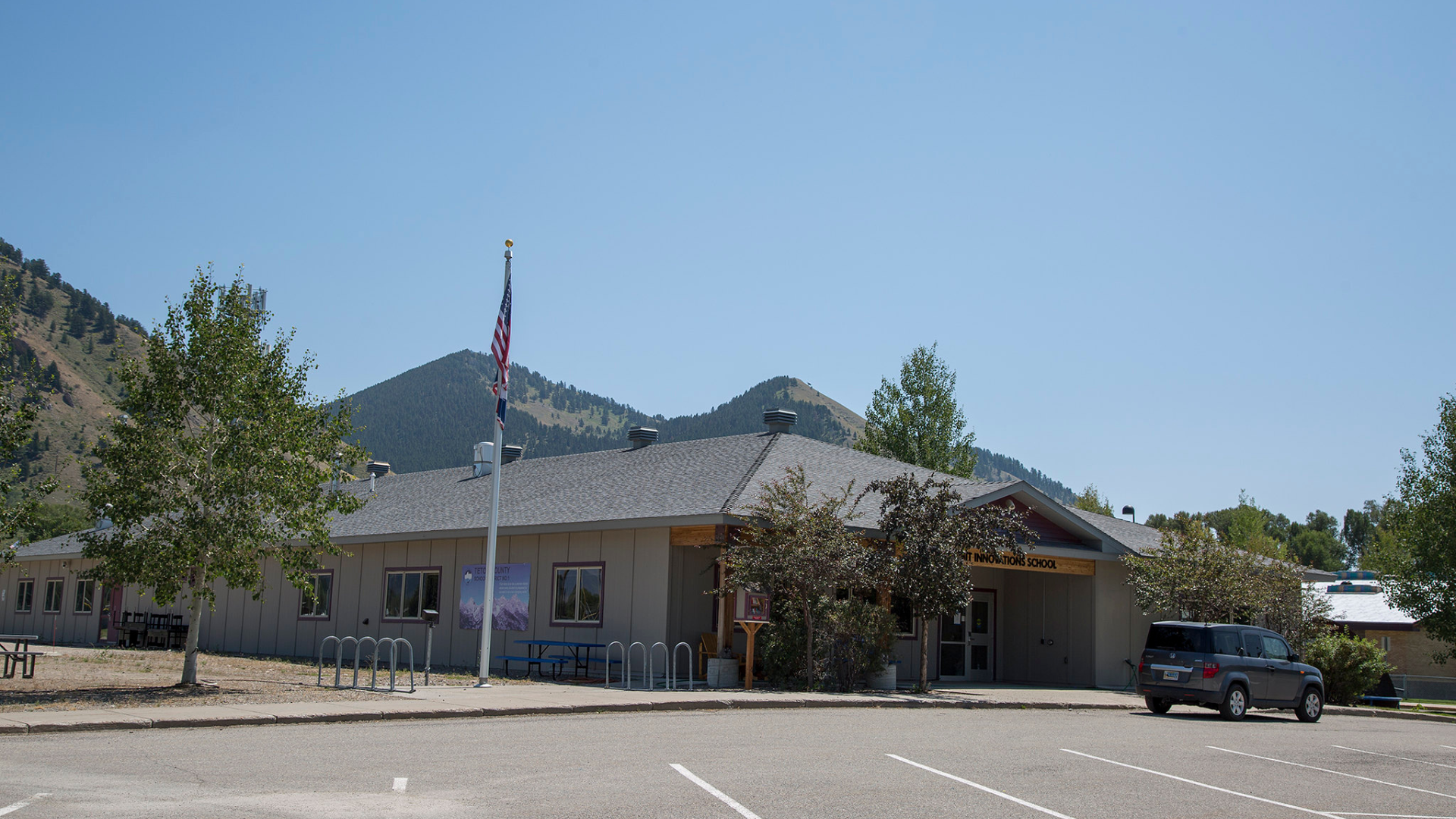 Summit Innovations School received ‘state-wide hoax bomb threat’