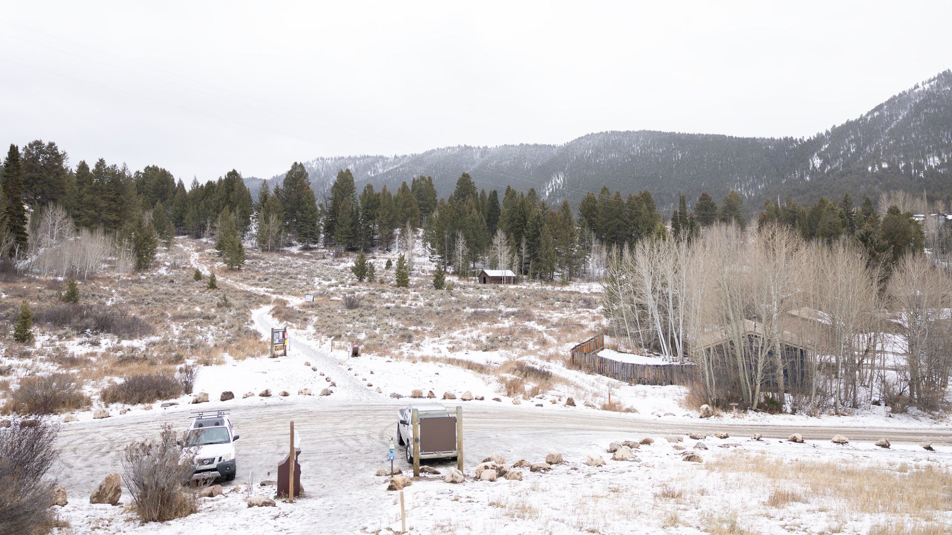 Heads up! Nelson Drive Trailhead closed to cars during flood prevention work
