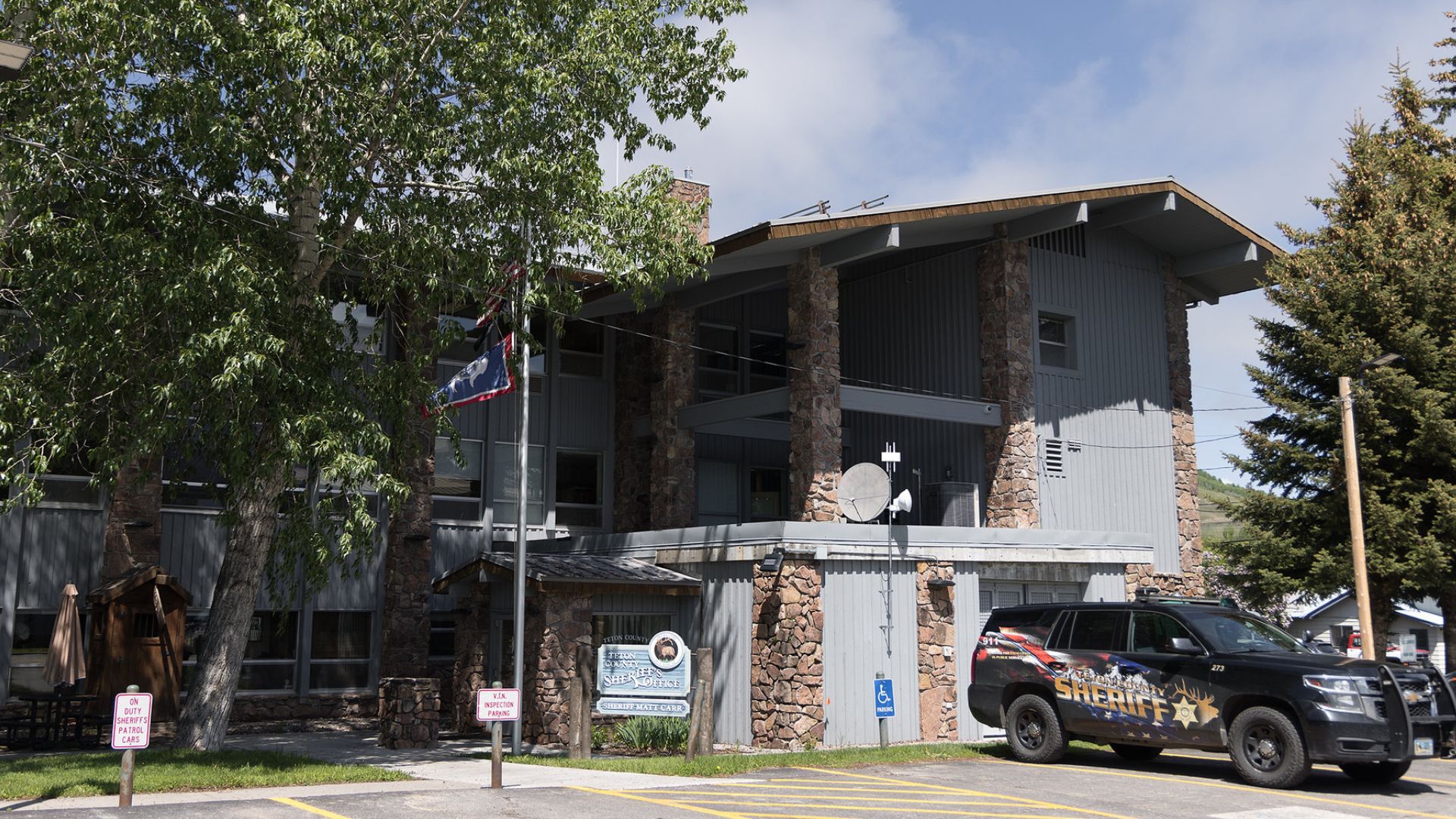 Mayor, leaders, 500 others send letter asking Sheriff to end civil ICE holds